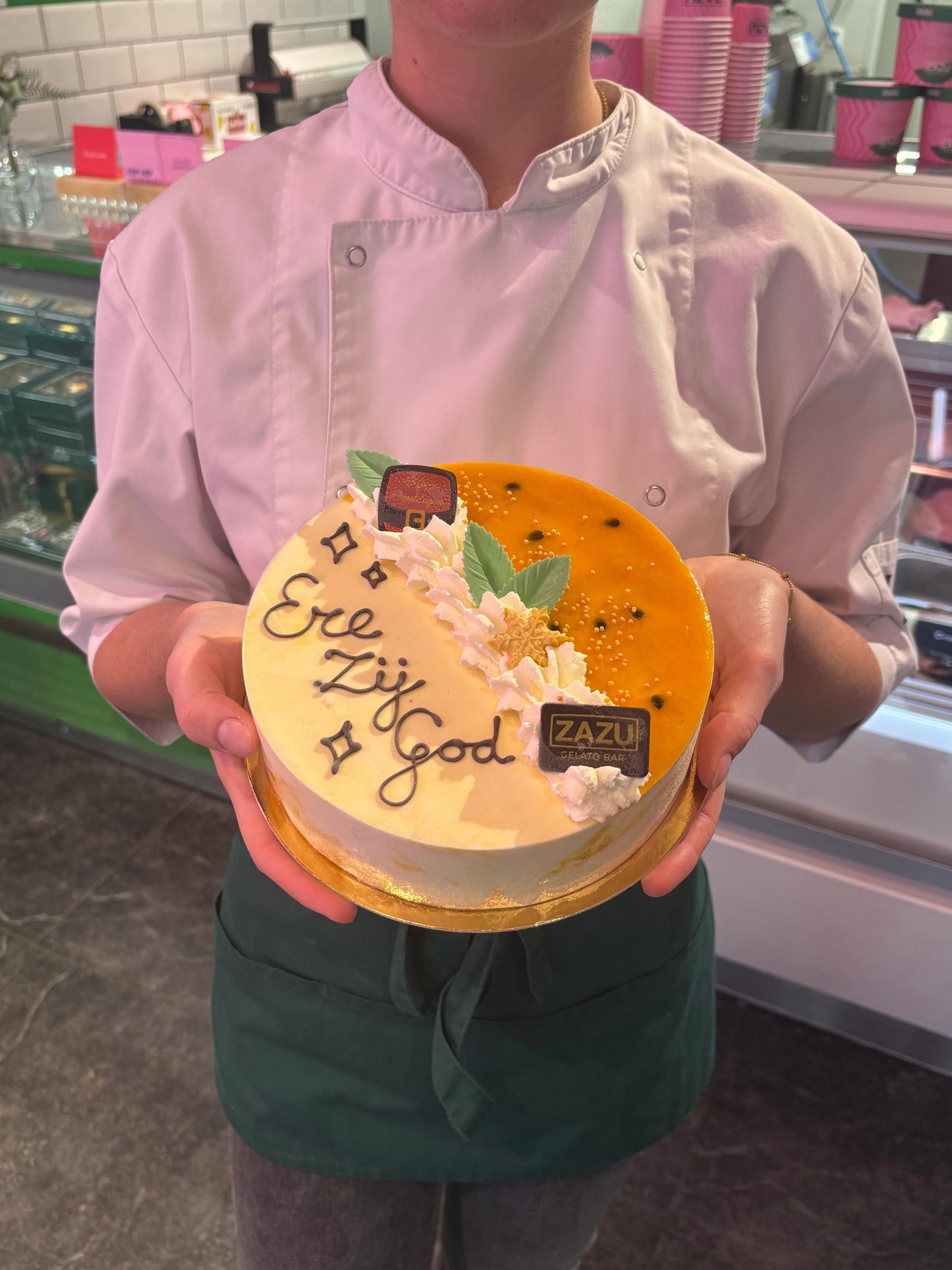 Kerst ijstaart Yoghurt mango-passievrucht 8-10 personen